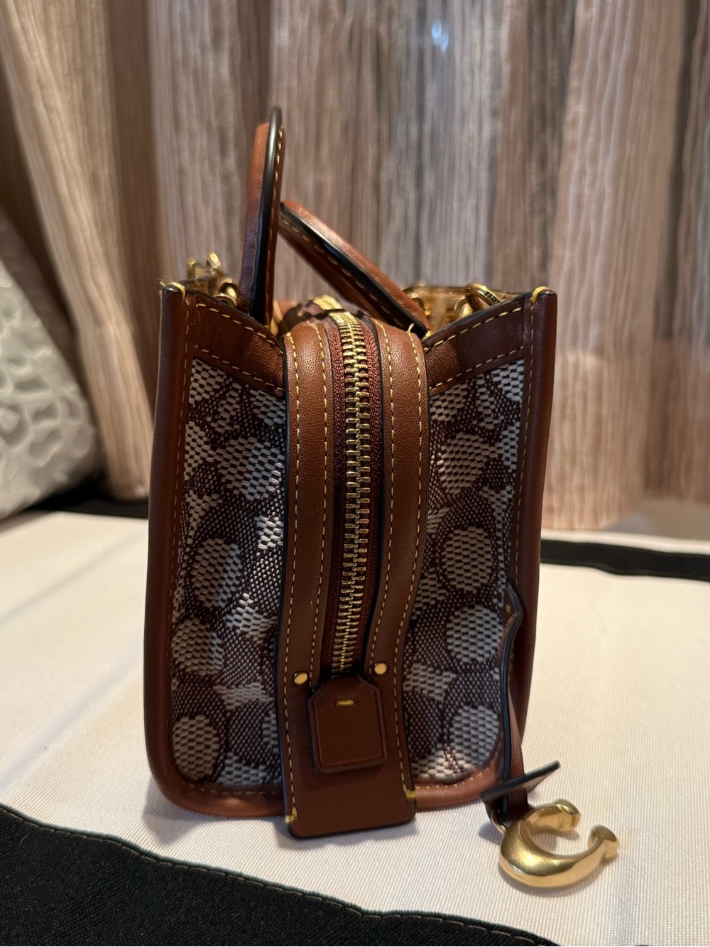 RARE Coach Coachies Winkie Rogue 17 Limited Edition Crossbody Bag - Picture 10 of 16
